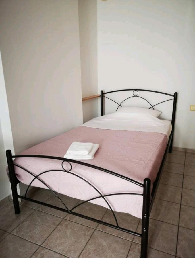 Piranthou Studios & Apartments Candia Esterno foto